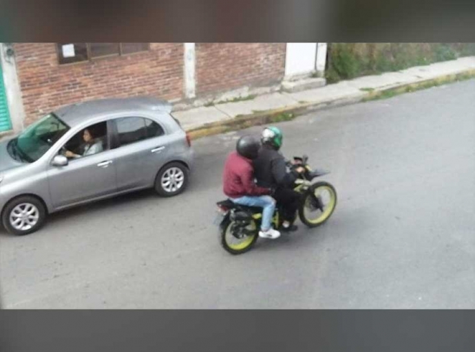 Alertan de sujetos que asaltan a bordo de una moto