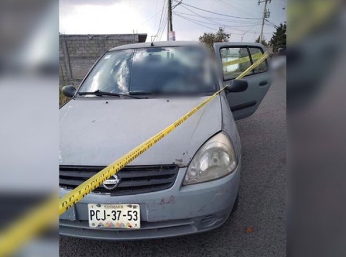 Pierde la vida un hombre al interior de su automóvil