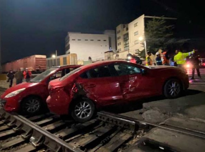 Intentaron ganarle al tren en La Maquinita; hay varios heridos