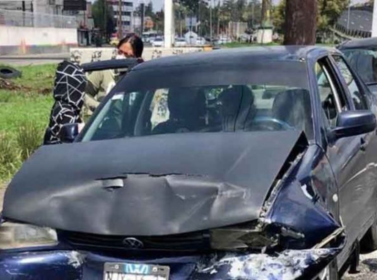 Caos en Paseo Tollocan por choque; hay heridos