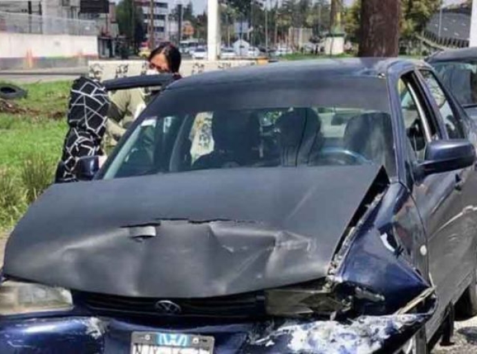 Caos en Paseo Tollocan por choque; hay heridos