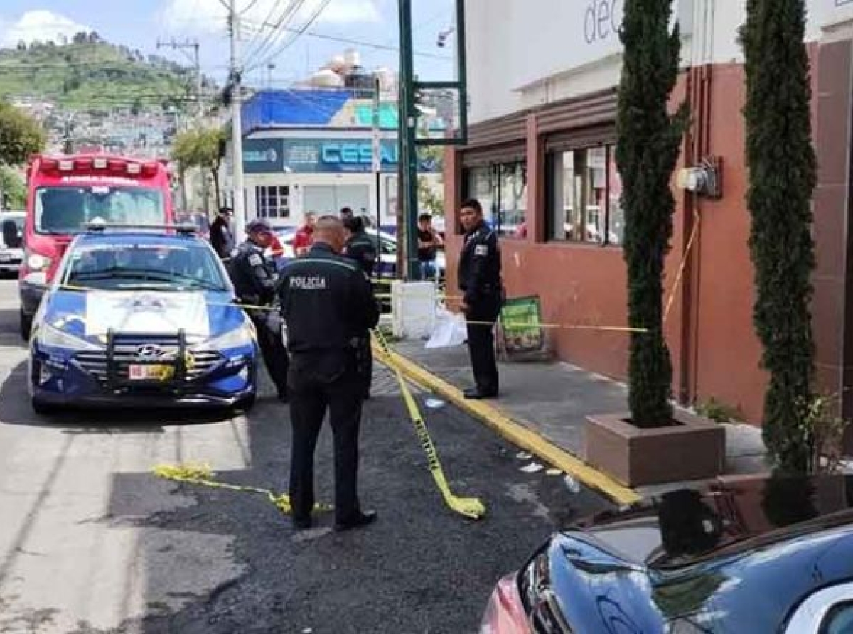 ¡Tragedia! Caminaba tranquilo cuando se desmayó y murió, en #Toluca