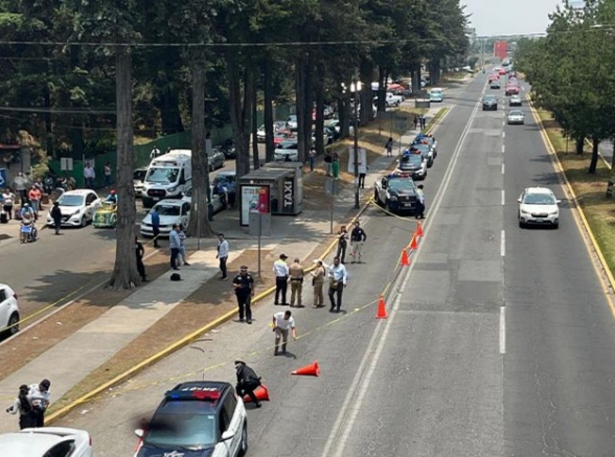 Muere mujer tras ser atropellada por autobús