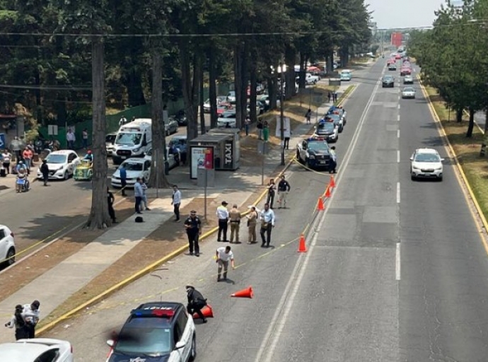 Muere mujer tras ser atropellada por autobús