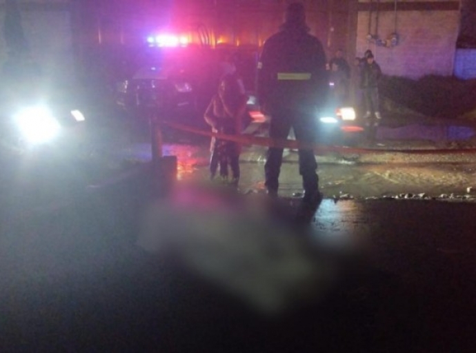 Hombre muere ahogado tras caer a canal de aguas