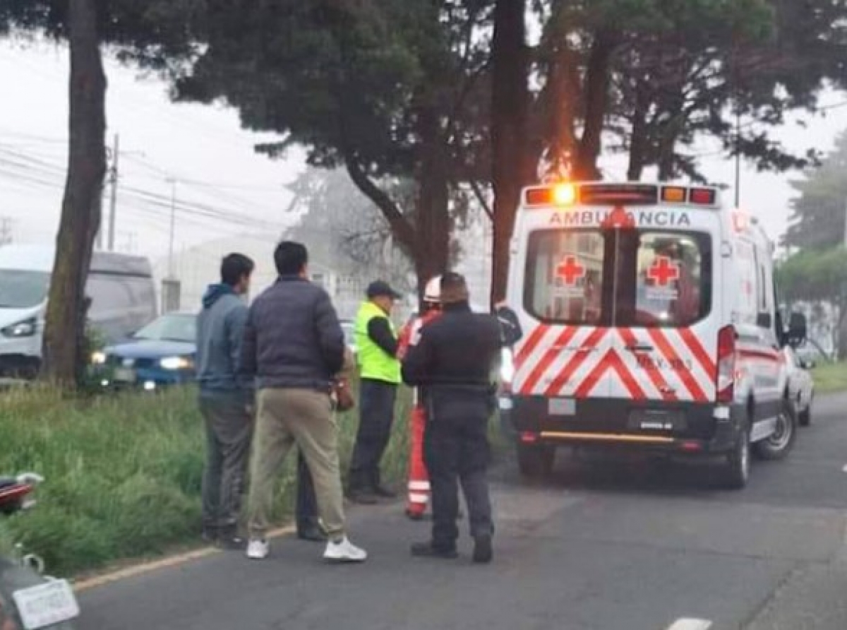 Motociclista herido tras choque con auto