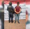 Cae sujeto ebrio tras disparar al aire en pleno centro